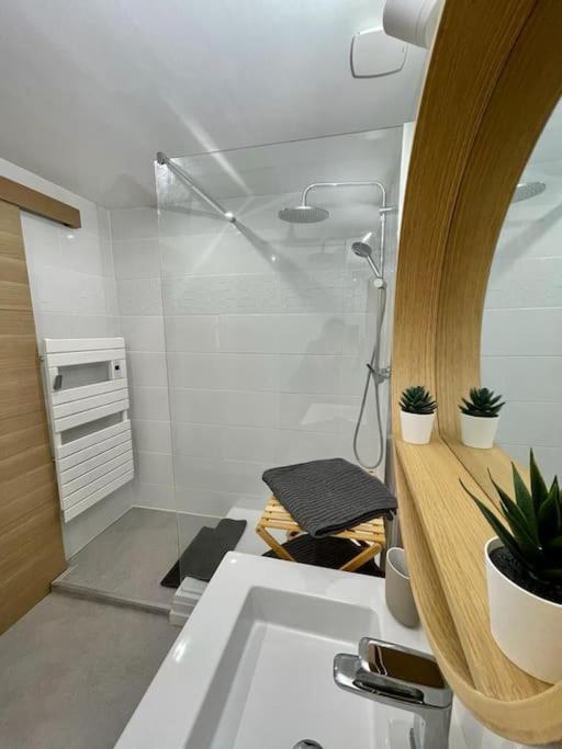 Joli Studio Cozy Tout Equipe Hyper Centre Сент Екстер'єр фото
