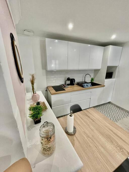 Joli Studio Cozy Tout Equipe Hyper Centre Сент Екстер'єр фото