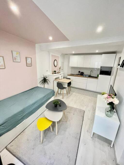 Joli Studio Cozy Tout Equipe Hyper Centre Сент Екстер'єр фото